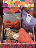 Load image into Gallery viewer, Pup&Puppy - Doggy Birthday Box
